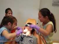 Kindertag-Zahnarztpraxis-Jguburia